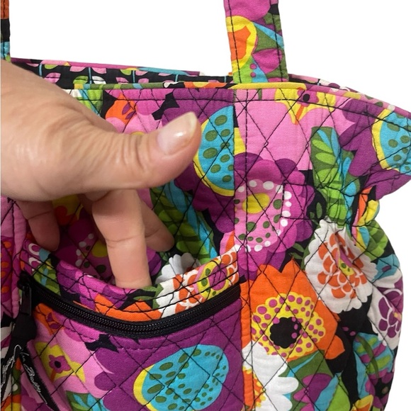 ❤️Vera Bradley Va Va Bloom Quilted Shoulder Bag With Button Snap Closure - Picture 3 of 9